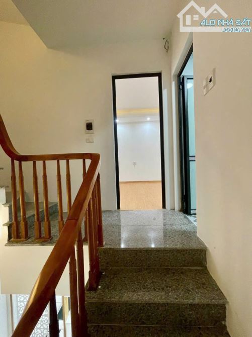 Nhà đẹp Phượng Đồng-Phụng Châu Ô tô cách 1 nhà, cách trường Đại Học 500m DT32m*4T - 5