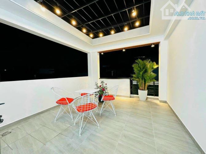 HOT! Nhà phố Nguyên Hồng, phân lô VIP, ô tô vào nhà, 54m², 4 tầng, chỉ 15.4 tỷ! - 5