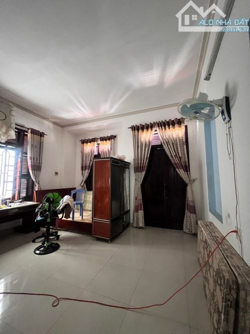 BÁN NHÀ 3 LẦU ĐƯỜNG ĐÀO TẤN - KHU TRUNG CAO - DT: 6,2x17m - H: TÂY BẮC - 5,6 TỶ - 5