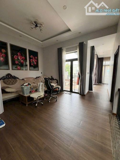 Cần bán gấp..chỉ 10,5 tỷ. Nhà lầu đẹp xịn sò KDC Tân Phong, Biên Hoà. 8,5x22m. Đường oto. - 6