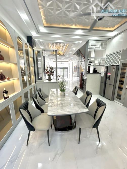 BÁN BIỆT THỰ TRUNG TÂM NHÀ BÈ – 100M2 - HUỲNH TẤN PHÁT - NHỈNH 8 TỶ - 6