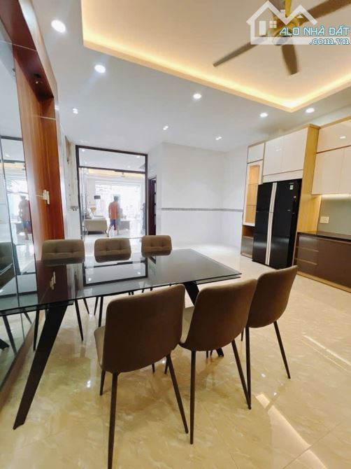 BÁN NHÀ QUẬN 7 - HẺM XE HƠI HUỲNH TẤN PHÁT, 4 TẦNG, 4 PN, 9 TỶ TL - 6