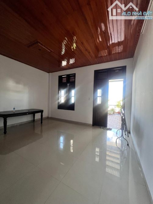 BÁN NHÀ 3 LẦU ĐƯỜNG ĐÀO TẤN - KHU TRUNG CAO - DT: 6,2x17m - H: TÂY BẮC - 5,6 TỶ - 6