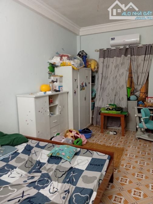 Bán gấp nhà tại Đại Cát, Liên Mạc, Bắc Từ Liêm, 2,9 tỷ, 30m2 5 tầng, gần đường TÂY THĂNG L - 7