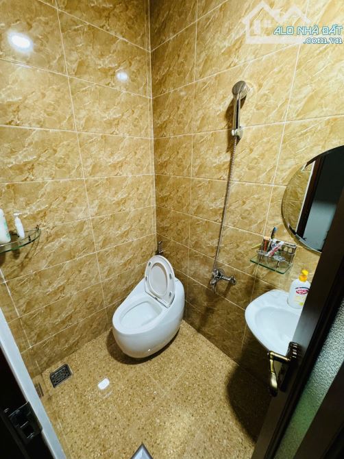 Cần bán nhà HXH 453 Lê Văn Sỹ,P12.Q3 6x12m 5 tầng, nhà mới - 19 tỷ - 7