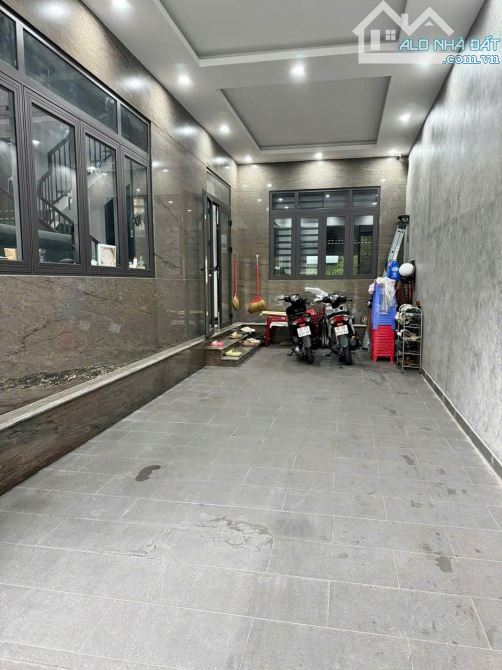 Cần bán gấp..chỉ 10,5 tỷ. Nhà lầu đẹp xịn sò KDC Tân Phong, Biên Hoà. 8,5x22m. Đường oto. - 7