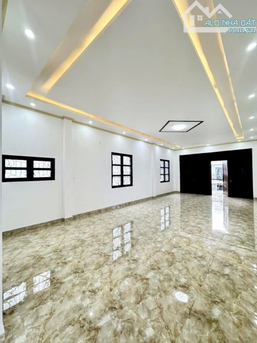 🔥 Nhà 4 tầng MT đường 10m5 Hà Huy Tập , gần biển Nguyễn Tất Thành , vị trí kinh doanh - 7