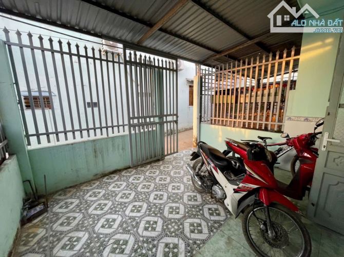 Nhà sổ riêng, 80m2 Chỉ 2 phút qua Nhà Bè. Gần MT đường 826C Long Hậu Giá đầu tư chỉ 1,7 tỷ - 8