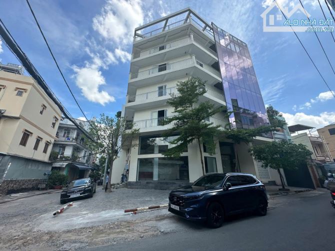 Góc - Bán Nhà 2 MT đường Nguyễn Thị Minh Khai, Q.3 6x18m Hầm 7 Tầng Gía : 78 tỷ