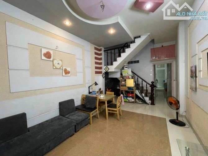 HIẾM,1 CĂN DUY NHẤT,NGAY TÊN LỬA NHÀ ĐẸP 2 TẦNG,HẺM Ô TÔ ĐỖ CỬA,65M2 (4×16),4PN,CHỈ 4.xxtỷ