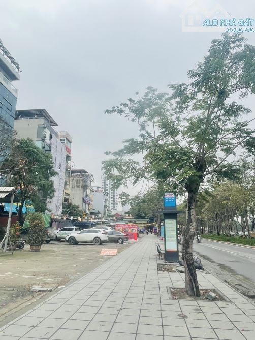 Bán nhà MP bán đảo Linh Đàm, Hoàng Mai, HN. Vew hồ, kinh doanh. 56m2, 5 tầng, giá 24,9 tỷ.