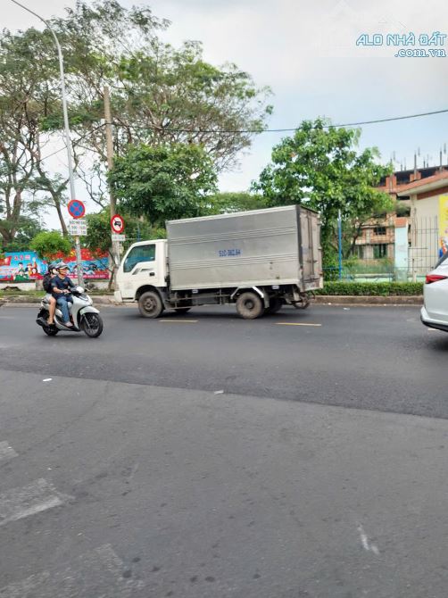 Cần bán gấp mặt tiền đường Tân Chánh Hiệp 36, DT 4x26m nhà 1T2L, giá chỉ 9 tỷ 3 TL