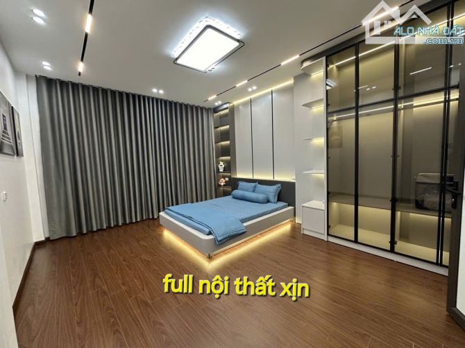 Bán nhà Lai Xá 35m2x5T- Giá chỉ 4.x tỷ, ô tô đỗ cửa, 50m ra phố, full nội thất xịn, ở ngay