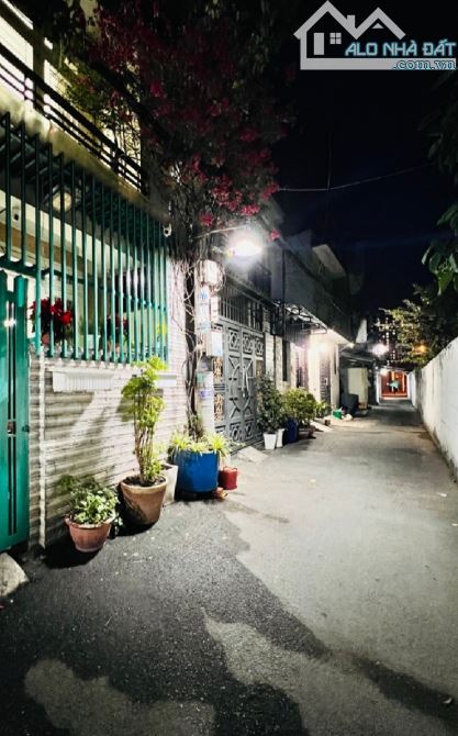 Bán nhà HXH Thoại Ngọc Hầu, Phú Thạnh, Tân Phú, 108m2 - 4.1 × 26 - 1 tầng, Giá 7.5 tỷ TL