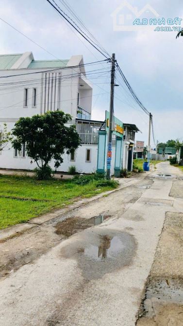Cần bán lô đất MT Võ Văn Ngân dt 125m2,giá 820 triệu shr sang tên
