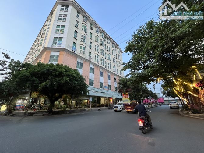 BÁN GẤP LÔ ĐẤT NGANG KHỦNG 10.5M, SỔ VUÔNG ĐẸP, 210M2 ĐƯỜNG SỐ 6, GIÁ CHỈ 11 TỶ