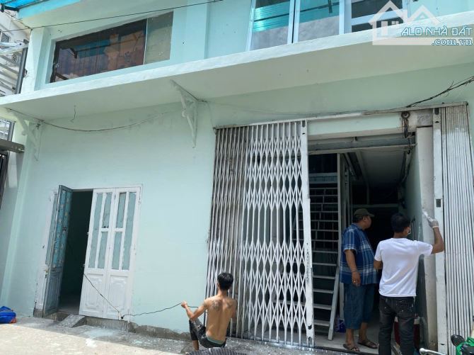 Bán dãy trọ 36 phòng,3 Tô hiệu, Tân phú - 12x20 tổng dt 240m2 công nhận đủ, giá nhỉnh 20 ỷ