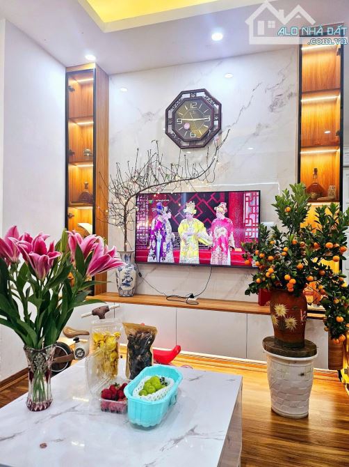 Cần bán căn hộ 3 ngủ HH1 DƯƠNG ĐÌNH NGHỆ sẵn sổ nhà đẹp 100m giá 7,06 tỷ