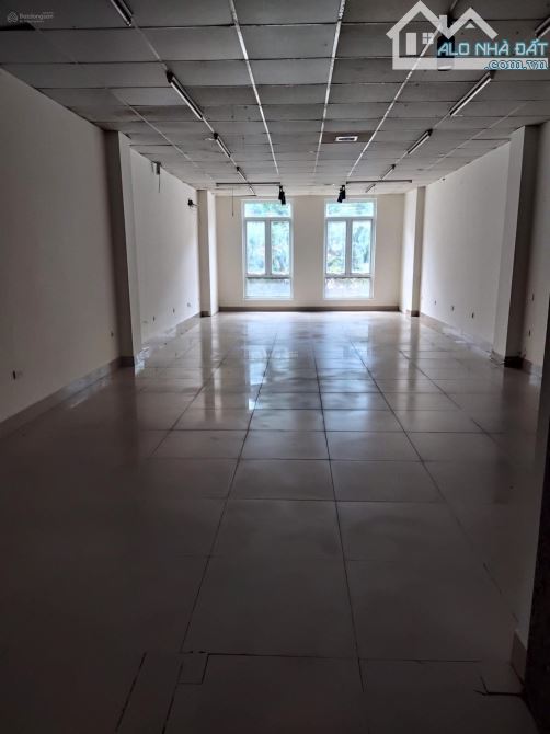 Cho thuê sàn tầng 5 văn phòng tại 177 QUAN HOA – Cầu Giấy