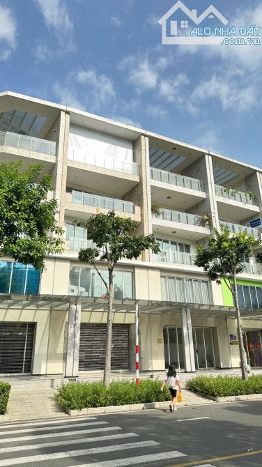Cần cho thuê Shophouse mới 4,5 tầng Siêu Vip Khu Đô Thị Sala Quân 2