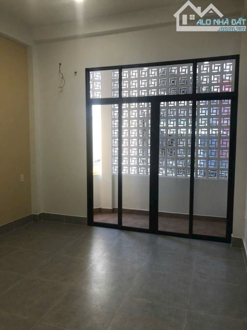 Nhà đường cách mạng tháng 8 Phường 12 Quận 10 giá 6.5 tỷ bớt lộc khách thiện chí