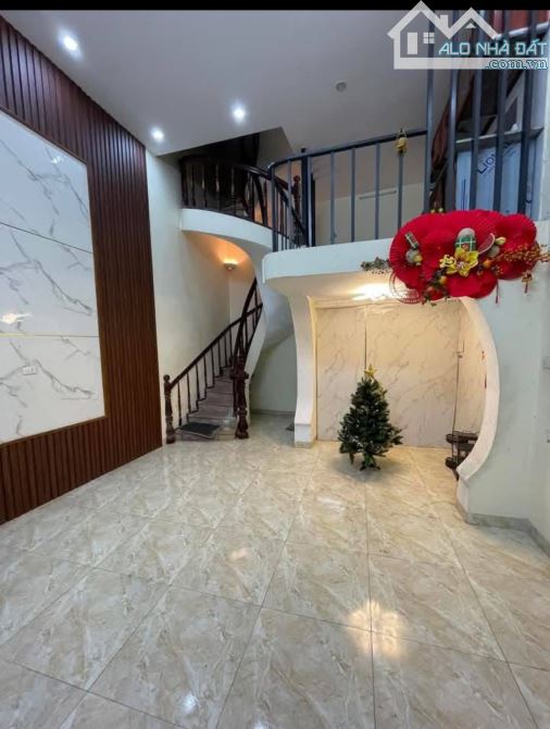 Bán nhà trong ngõ đường Điện Biên