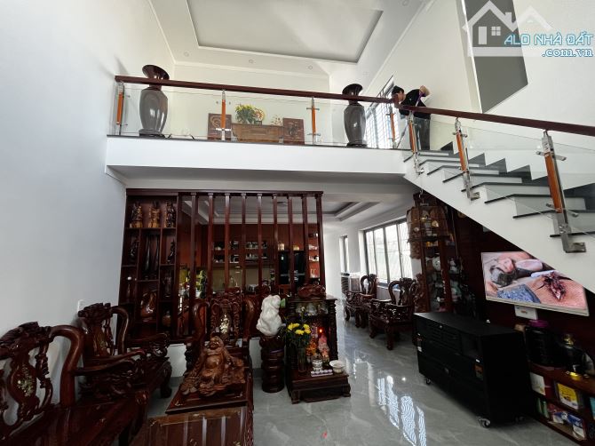 NHÀ 2 MẶT TIỀN HẺM NGUYỄN LÂM : GIÁ 3.45 tỷ