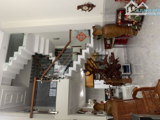 CẠNH KHU TÁI ĐỊNH CƯ 38HA NHÀ 5 TẦNG PHAN VĂN HỚN HẺM 12M THÔNG -53M2 (4*13.5) -NHỈNH 8 TỶ