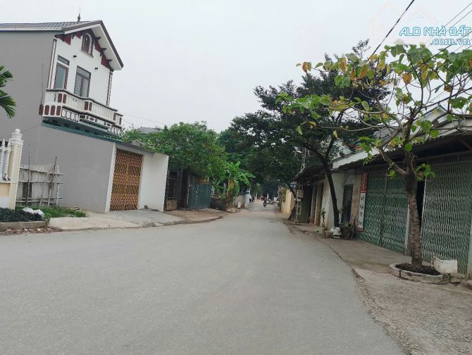 Bán đất hoàng văn thụ,oto vào tận đất,giá hơn tỉ