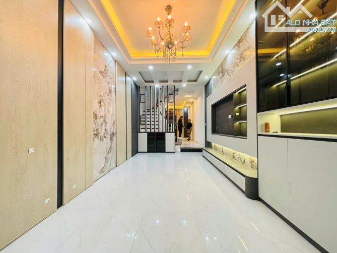 VIP BA ĐÌNH- NGÕ THẲNG- CÁCH MP CHỈ 15M- HAI THOÁNG