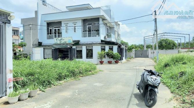 Bán đất hẻm xe hơi. Đường lã xuân oai .P long trường .tp thủ đức