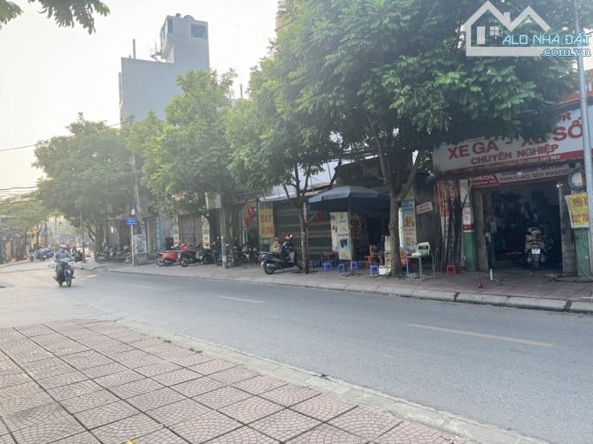 MP LONG BIÊN – HÀNG XÓM VIN RIVERSIDE DT 180m2 MT 9m 2 thoáng