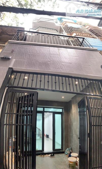 BÁN NHÀ ĐẸP Ở NGAY NGÕ TOÀN THẮNG, PHỐ KHÂM THIÊN. DT 50M2, XÂY 5 TẦNG. GIÁ CHỦ CHÀO 10 TỶ