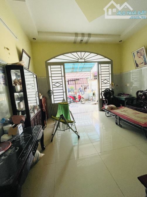 Bán nhà Phạm Hữu Lầu 73m2 chỉ 4,7 tỷ