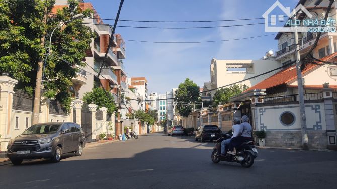 ĐƯỜNG 10M PHAN HUY ÍCH, GẦN METRO, 160M2 * 6 tầng. Dòng tiền 600 triệu/ N