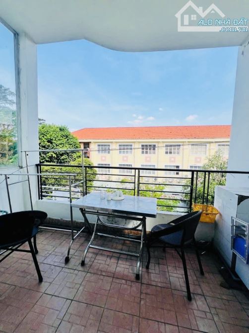 Quận 7 LÂM VĂN BỀN 4*13.5 Mt 8m Nhà 3 Tầng 4pn (Shr)