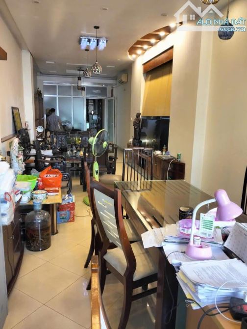 Bán nhà mặt phố Nguyễn Lương Bằng, Đống Đa, tiện kinh doanh 5 tầng 90m2 giá 36 tỷ - 1