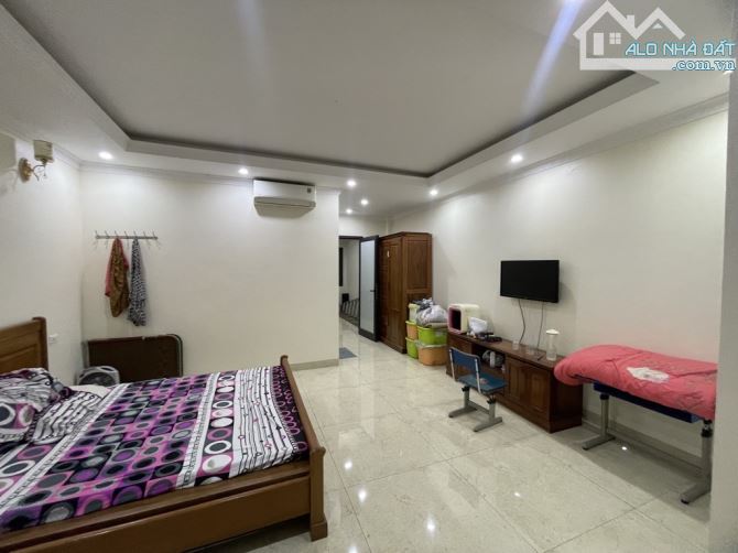 Nhà 5 tầng Dân xây Giang Biên, ô chờ thang máy, ô tô tránh, gần hồ, 90m, MT 5m, nhỉnh 15tỷ - 1