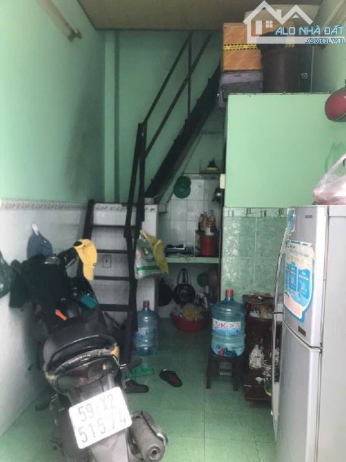 HƠN 1 TÌ - NHÀ QUẬN 6 - 3 TẦNG - DÒNG TIỀN SẴN 40TR/NĂM - GẦN HẬU GIANG - SHR - CẠNH HXH - 1