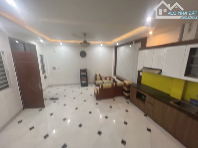 BÁN NHÀ NGÕ -PHAN ĐÌNH GIÓT -LA KHÊ -HÀ ĐỘNG, ÔTÔ ĐỖ, 35M2, 4T, MT 5M, LÔ GÓC NHỈNH 6 TỶ - 1
