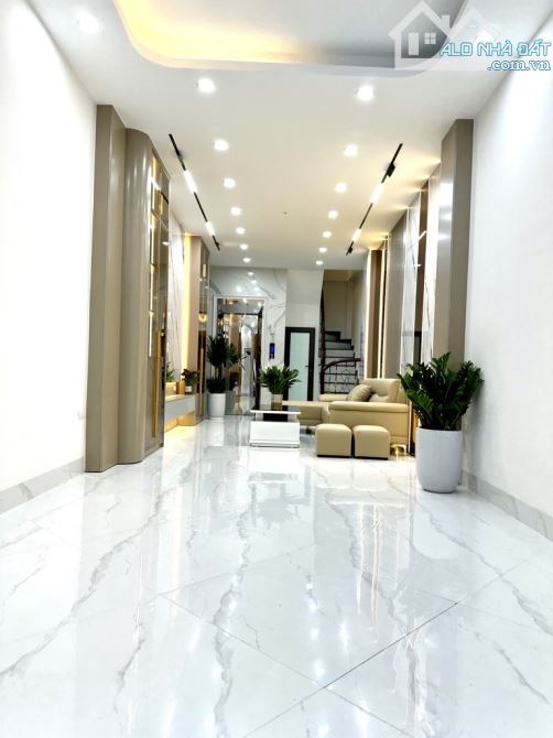 Bán nhà Tân Mai , ngõ thông , ô tô cách 10m , thang máy phi vèo vèo , dt 50m x 5T x 10 tỷ - 1