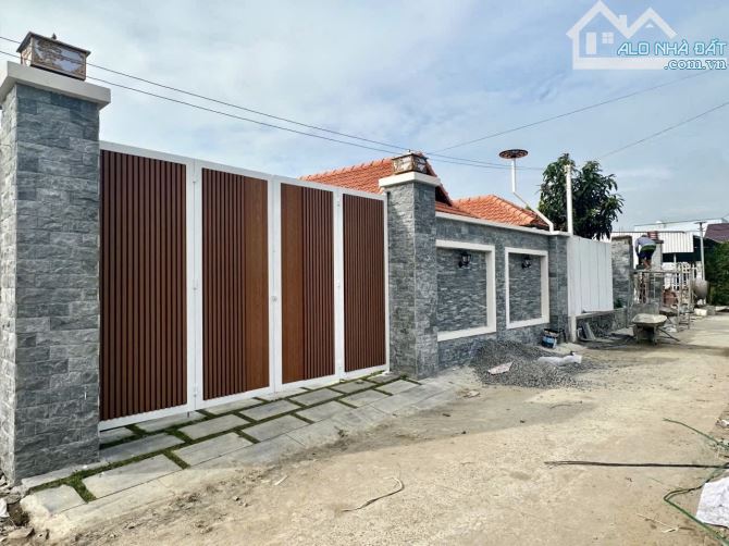 ✨ VILLA GIÁ RẺ (Ngang 10M x Dài 25M) chỉ 2,5 Tỷ - KÊU GIÁ AI CŨNG NGẠC NHIÊN VÌ NÓ QUÁ TỐT - 1