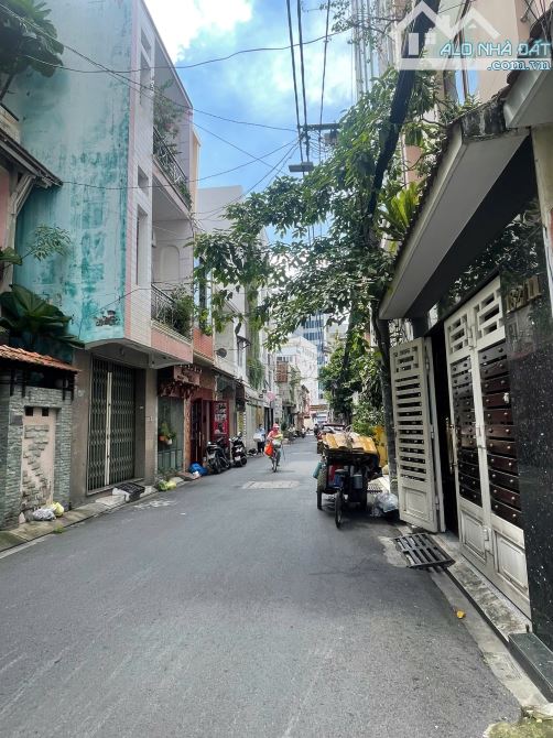 BÁN NHÀ HẺM 182/ LÊ VĂN SỸ, P10, PHÚ NHUẬN DT 100M2 CHỈ 13.9 TỶ