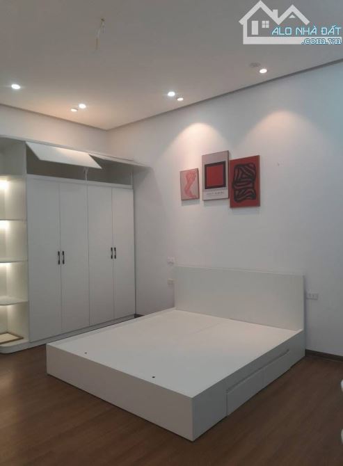 Bán nhà oto ngủ trong nhà, thang máy siêu sịn sò 55m x4 tầng mt quyền lực 5.5m - 1