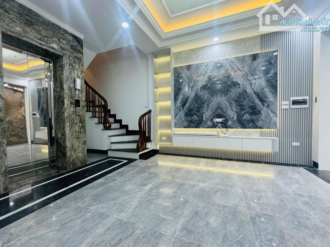 BÁN GẤP NHÀ ĐƯỜNG KHƯƠNG ĐÌNH. 6 TẦNG MỚI, THANG MÁY, THÔNG SÀN, NGÕ THÔNG. - 1