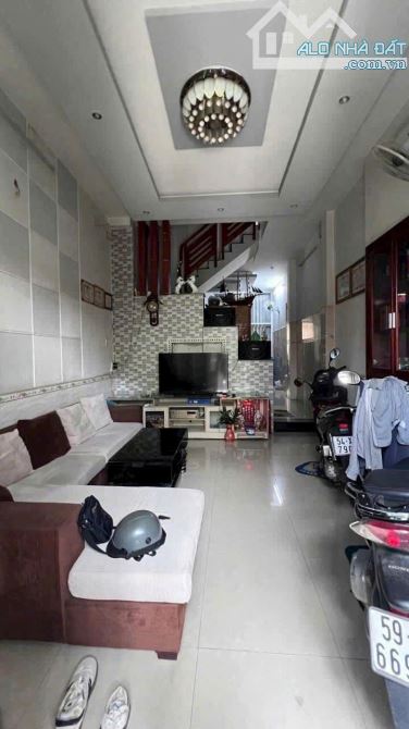 Cách MT 3 căn có nhà HXH Nguyễn Văn Nghi,P7,GV. 4,4x22m nở hậu 5,5m, 3Lầu ST, Chỉ 13,5 tỷ - 1