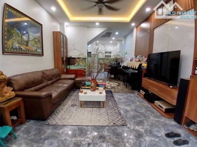 Bán nhà Cầu Diễn - Mặt ngõ thông kinh doanh - Ô tô tránh - 65m2 - 13 tỷ - 1