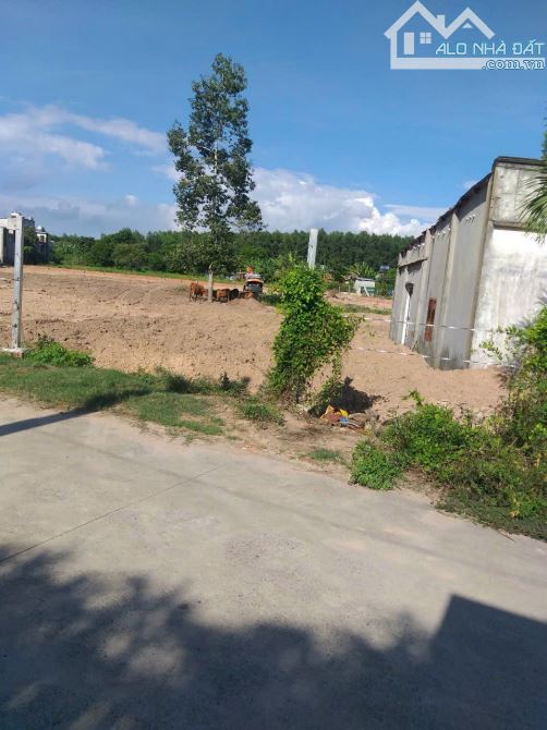 HẠ GIÁ Bán gấp NHÀ mặt tiền kinh doanh Nhơn Trạch giá rẻ 5,5ty/1182m,đường xe tải.GỌI NGAY - 1