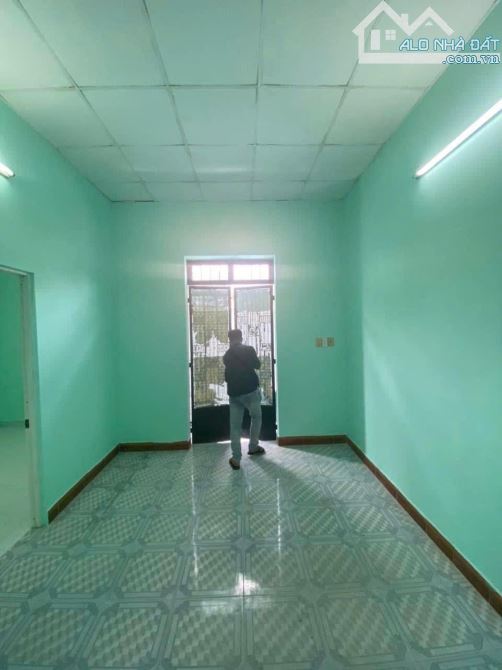 Gấp bán nhà 1351/...đường Phan Văn Trị, F10, Gò Vấp,  50m2, 2 lầu, 3PN,2WC nhỉnh 4tỷ - 1