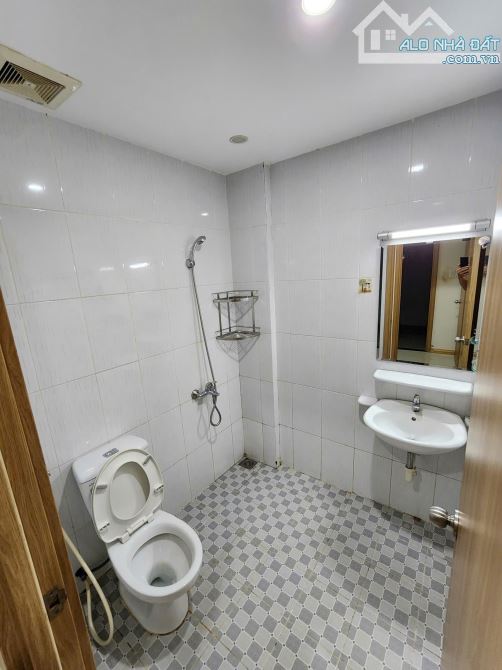 Chung cư 8x plus Trường Chinh,Q12: 71m2,2p ngủ,2wc,8,5tr/th - 1